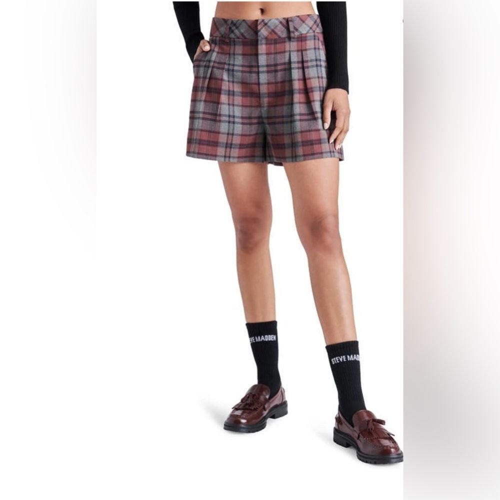 Plaid High Waist Twill Shorts in Burgundy Plaid Steve Madden